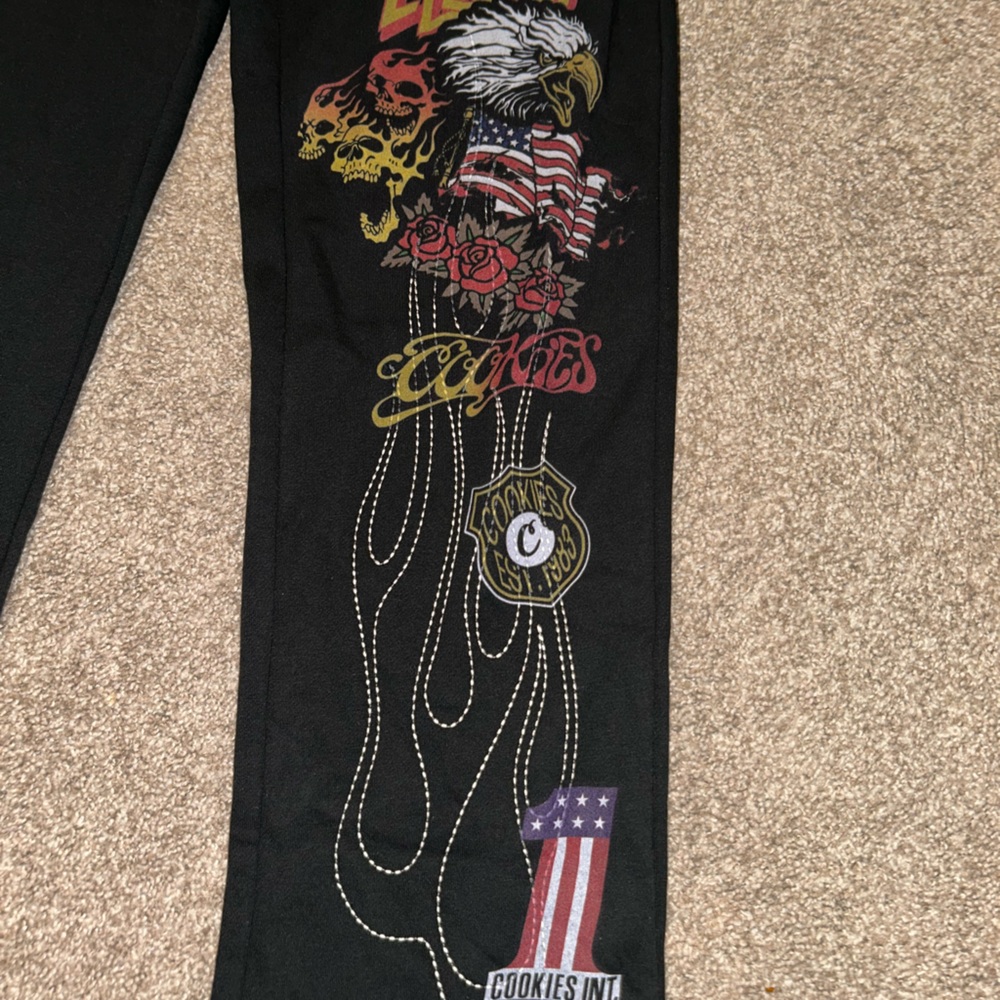 Cookies Intl. Women’s Black Graphic Jogger Pants